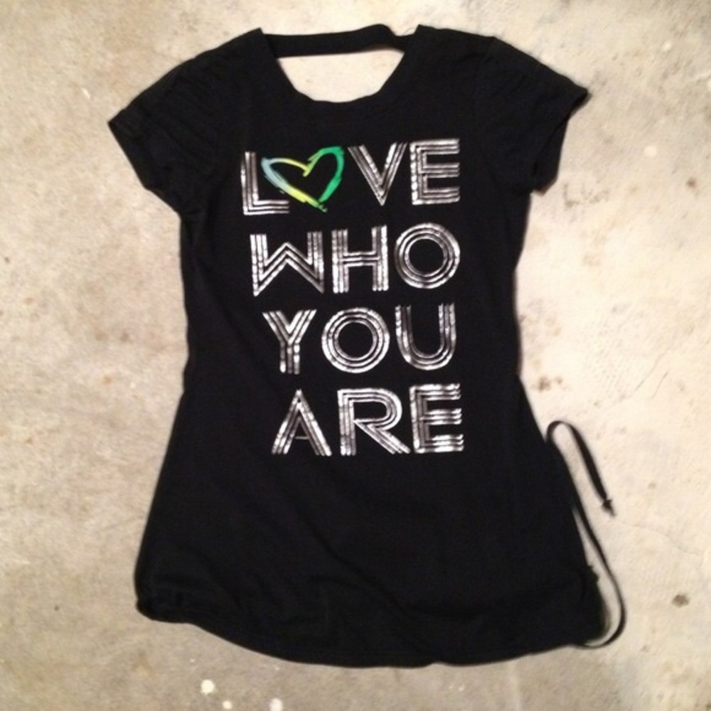ISO- super in search of this cute open back top
